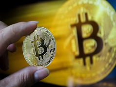 Bitcoin Hits $106,500, Then Falls; Ethereum Plunges as Inflation Fears Return